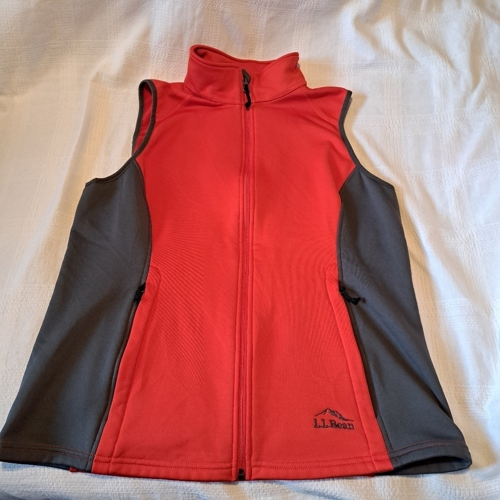 L L Bean women's size large red and gray fleece lined vest item # 284612
